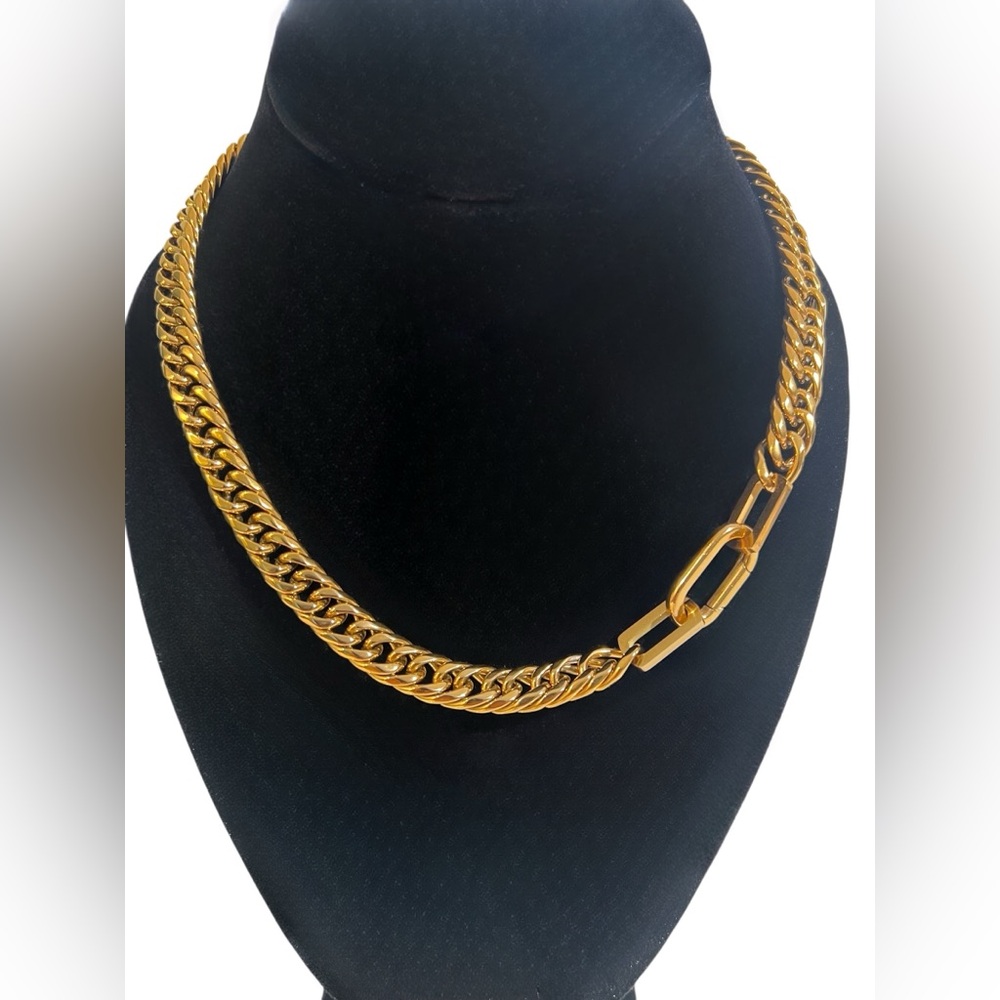 ✨ NEW 18K Gold Plated Waterproof Cuban Link Necklace – 9mm Bold Chain✨